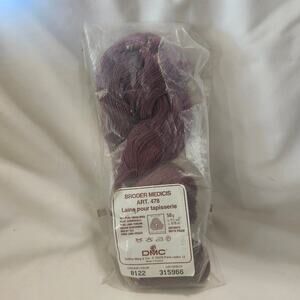 1 Partial 50 gr Hank DMC Broder Medicis Wool 1.1 oz Purple 8122 315966 B10